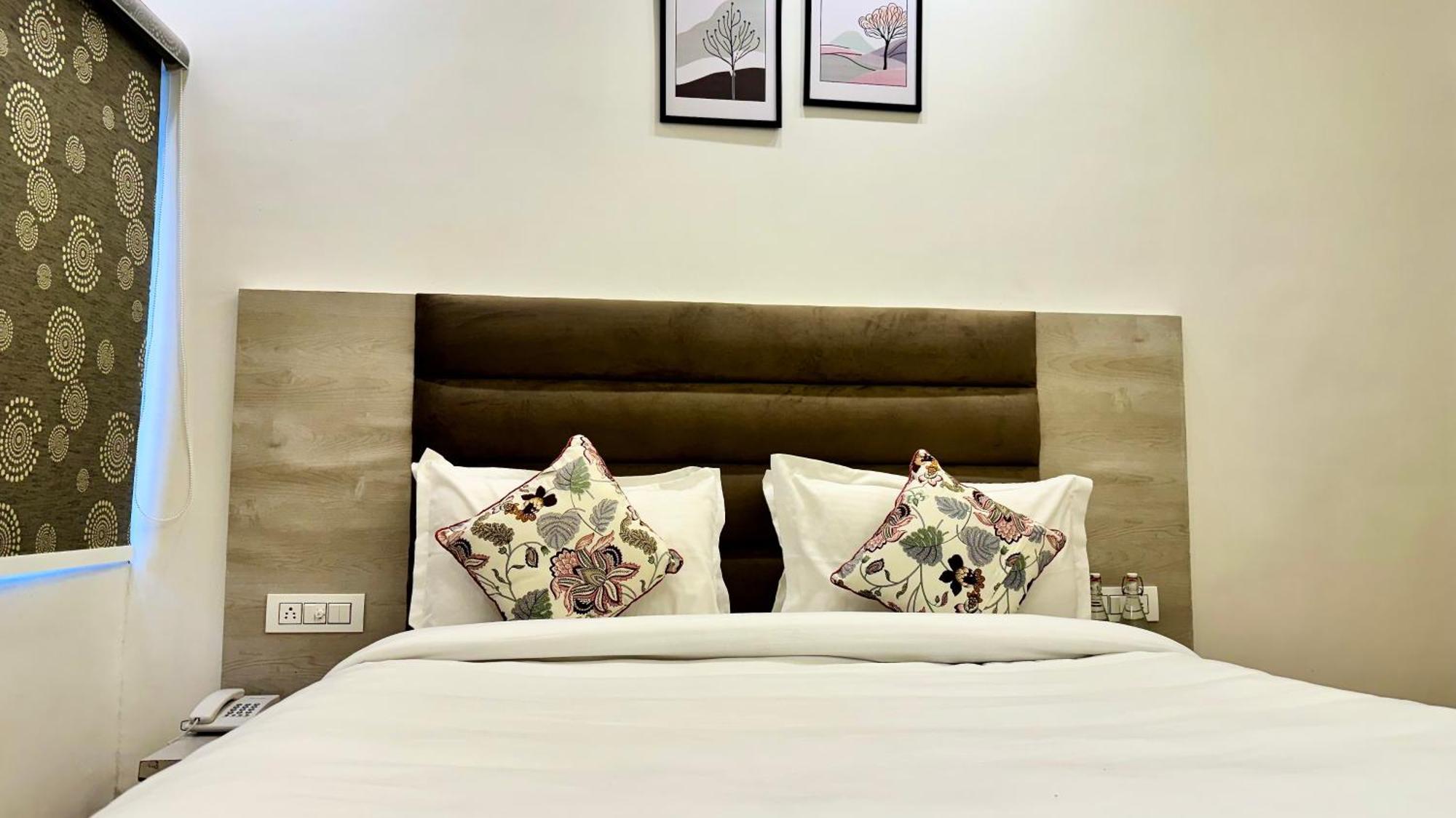 Hotel Pride Inn - 800 Mts From Mall Road ムスーリー エクステリア 写真