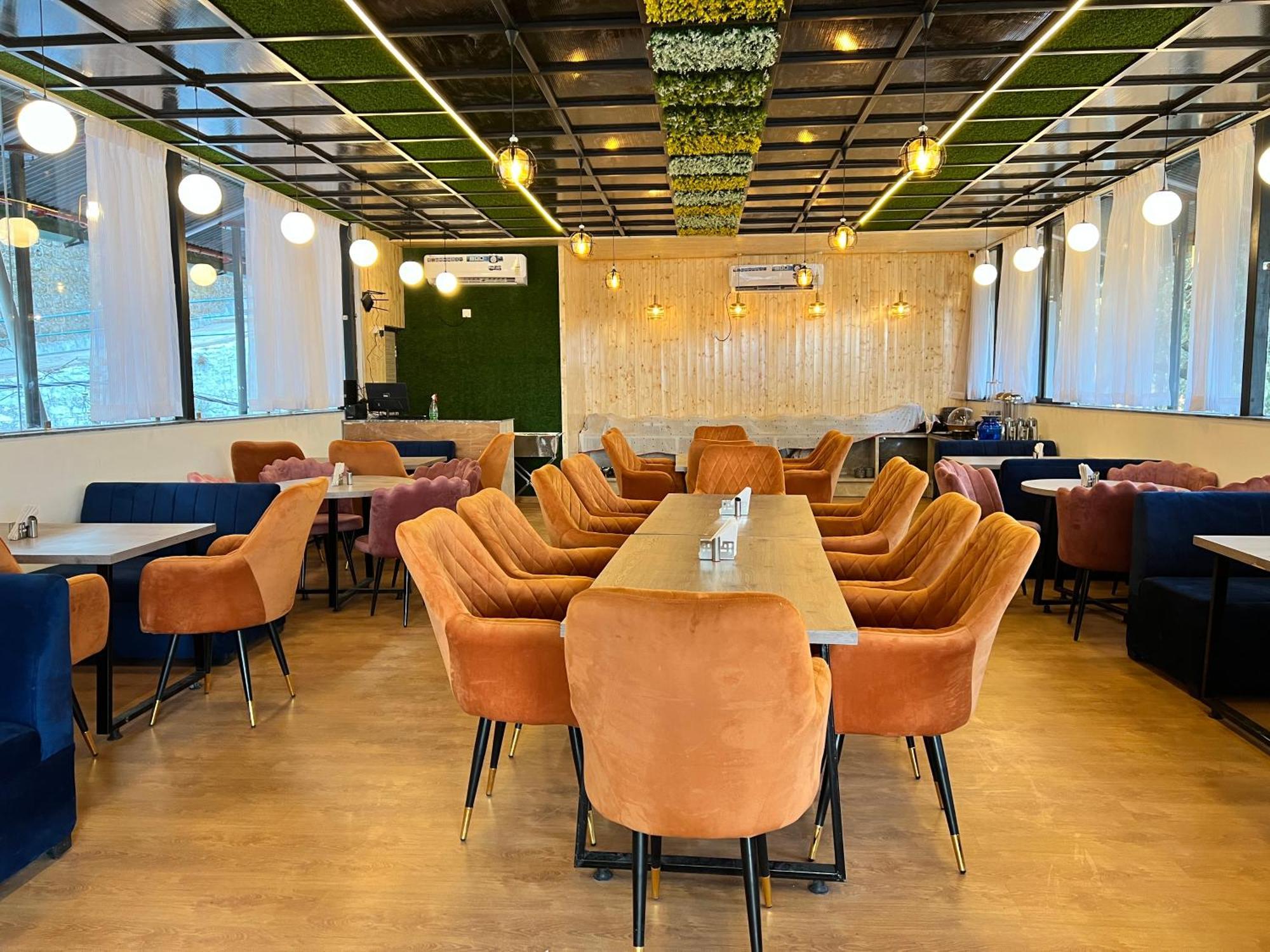 Hotel Pride Inn - 800 Mts From Mall Road ムスーリー エクステリア 写真